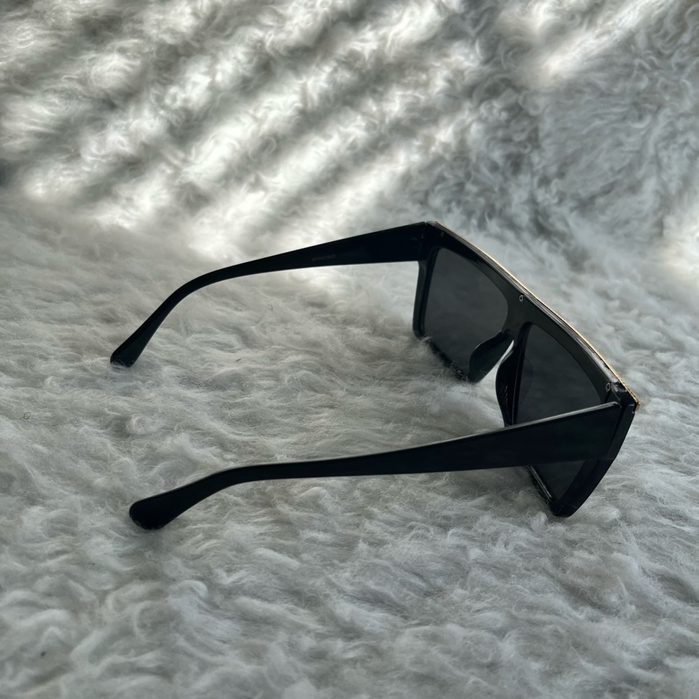 Sunglasses. - Picture 2 of 2